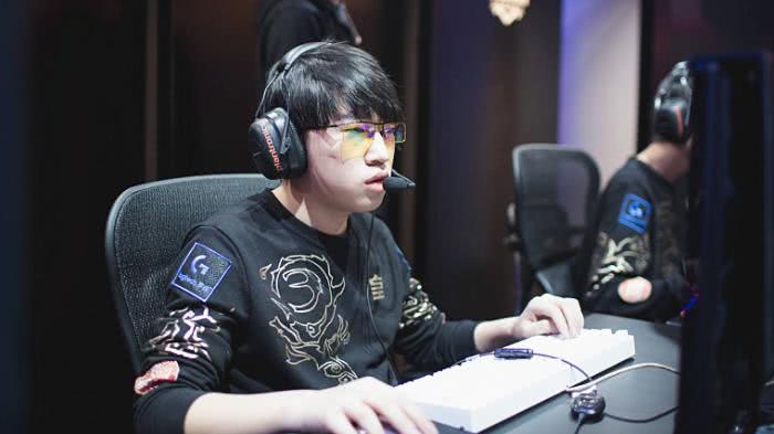 佩里西奇的 佩里西奇的