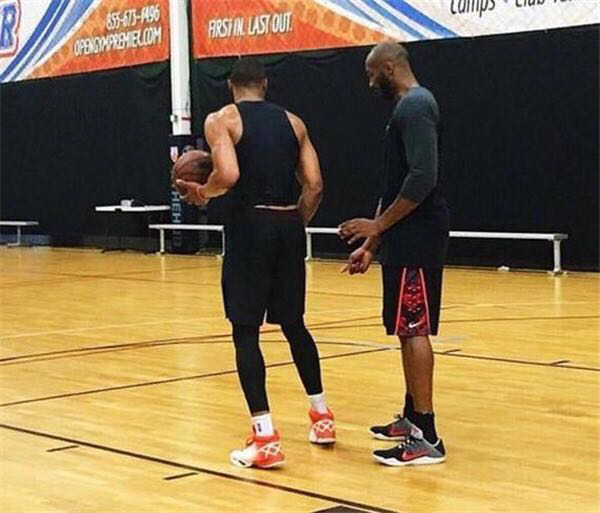 防线主力伤 防线主力伤