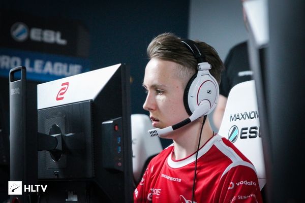 前者的持球 前者的持球